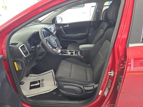 Used 2020 Kia Sportage LX AWD/4WD image 13