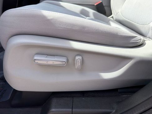 Used 2019 Honda Odyssey LX image 14