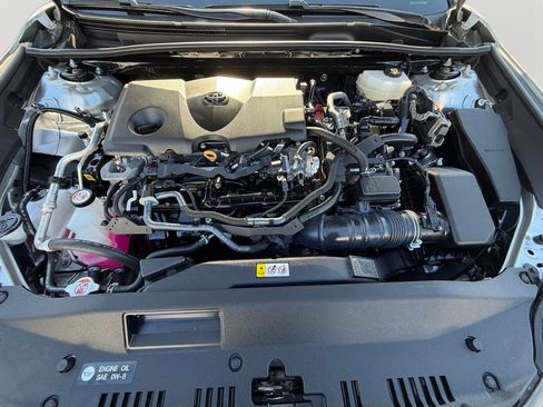 Used 2025 Toyota Camry LE image 9
