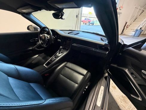 Used 2014 Porsche 911 Carrera RWD image 6