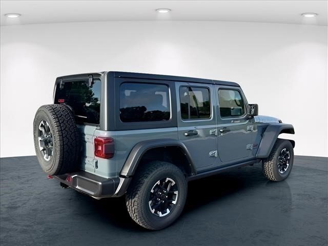 Used 2025 Jeep Wrangler Unlimited Rubicon AWD/4WD image 5