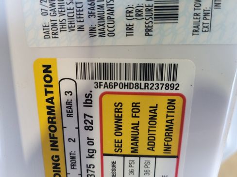 Used 2020 Ford Fusion SE FWD image 33