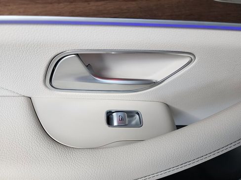 Used 2023 Mercedes-Benz GLE 350 4MATIC w/ AMG Line Exterior image 83