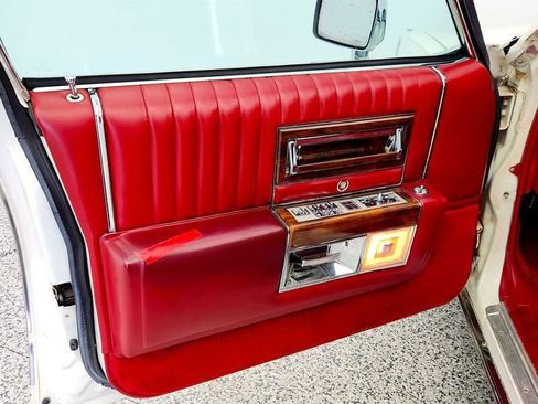 Used 1987 Cadillac Brougham image 11