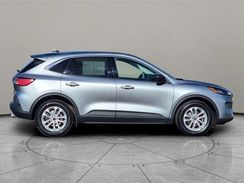 Certified 2022 Ford Escape SE image 13