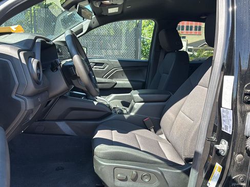 Used 2024 Chevrolet Colorado Trail Boss w/ Safety Package AWD/4WD image 9
