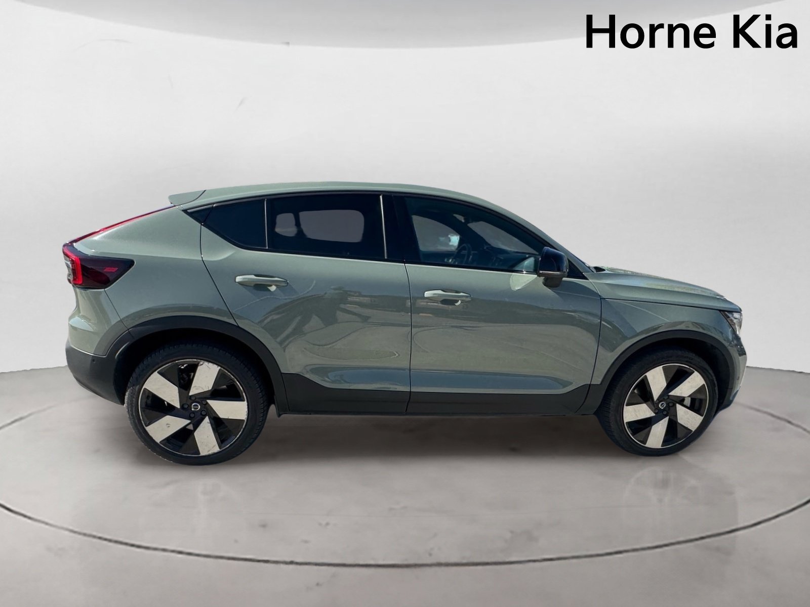 Used 2023 Volvo C40 P8 Recharge Ultimate AWD/4WD image 3