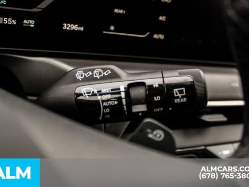 Used 2024 Kia EV9 Land image 33