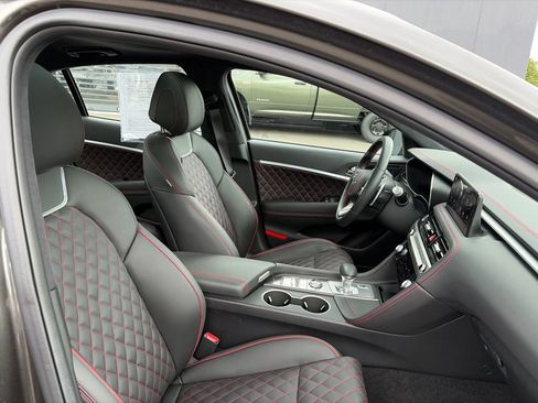 Used 2024 Genesis G70 3.3T Advanced w/ Sport Prestige Package AWD/4WD image 9