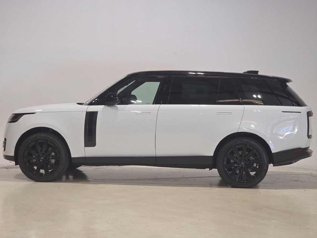 New 2027 Land Rover Range Rover Long Wheelbase SE AWD/4WD image 3
