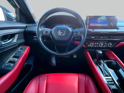 Used 2025 Honda Accord Sport image 6