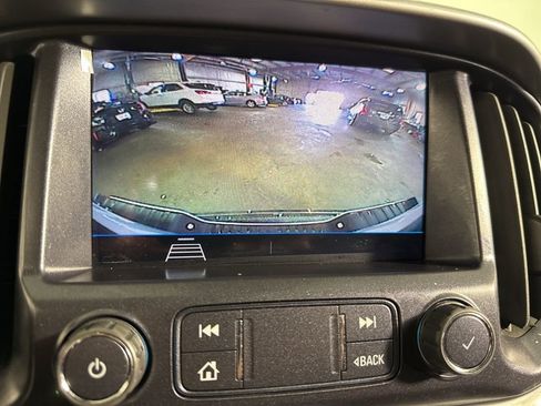 Used 2022 Chevrolet Colorado LT w/ Fleet Safety Package image 25