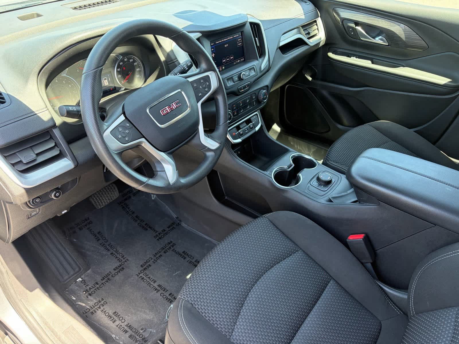 Used 2024 GMC Terrain SLE AWD/4WD image 11