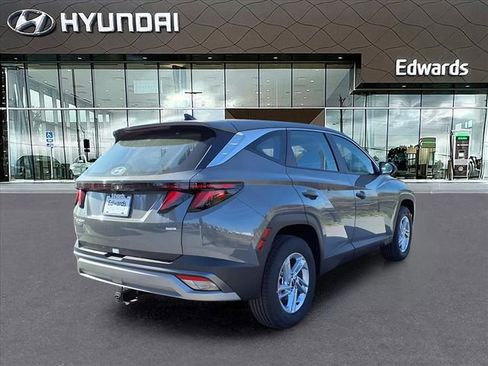 New 2026 Hyundai Tucson SE image 8