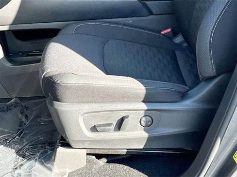 Certified 2022 Nissan Pathfinder SV image 17