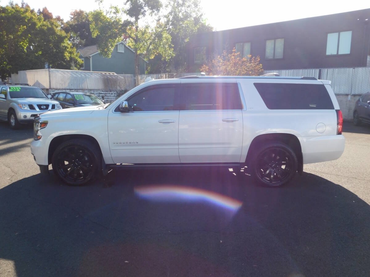 Used 2016 Chevrolet Suburban LTZ AWD/4WD image 28