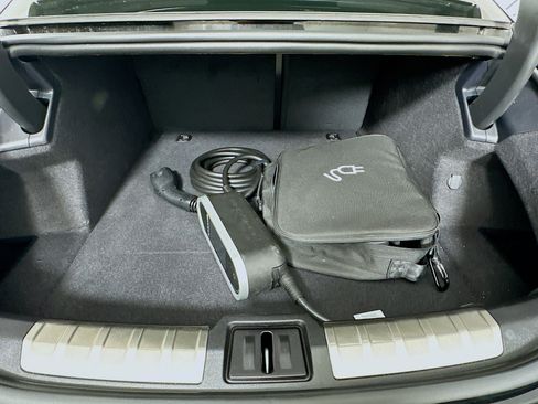 Used 2020 Porsche Taycan 4S image 24