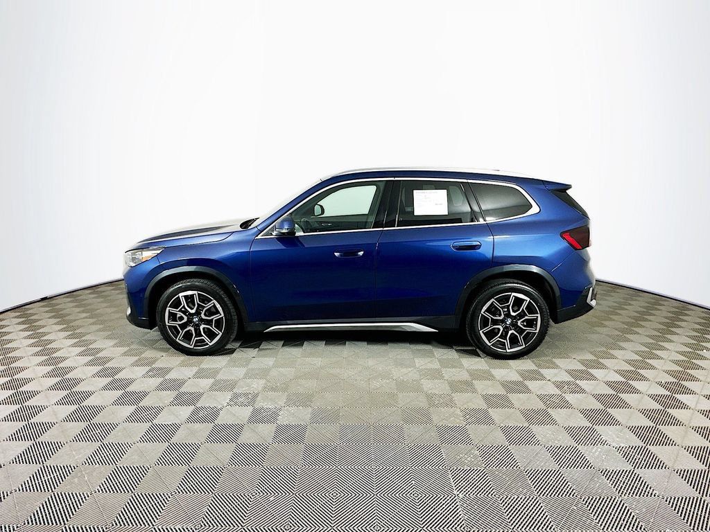 Used 2025 BMW X1 xDrive28i AWD/4WD image 5