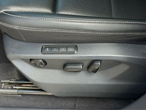 Used 2023 Volkswagen Atlas SEL image 12