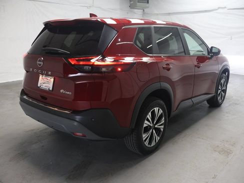 Used 2023 Nissan Rogue SV AWD/4WD image 7