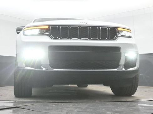 Used 2021 Jeep Grand Cherokee L Limited AWD/4WD image 42
