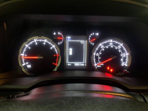 Used 2023 Toyota 4Runner TRD Off-Road Premium w/ Off Road Premium Plus Package AWD/4WD image 31