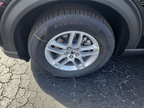 New 2026 Ford Explorer Active image 9