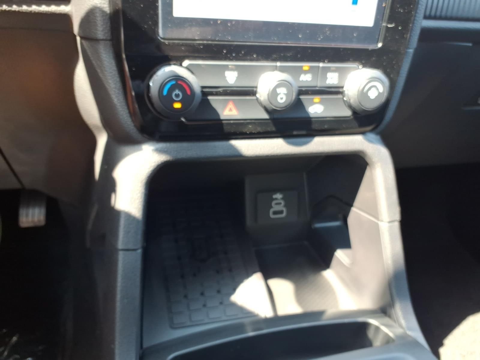 New 2026 Ford Ranger XLT w/ Black Appearance Package RWD image 20