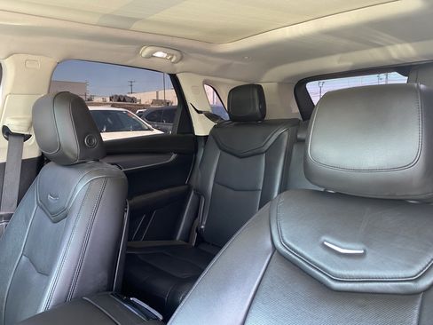Used 2019 Cadillac XT5 Premium Luxury FWD image 18