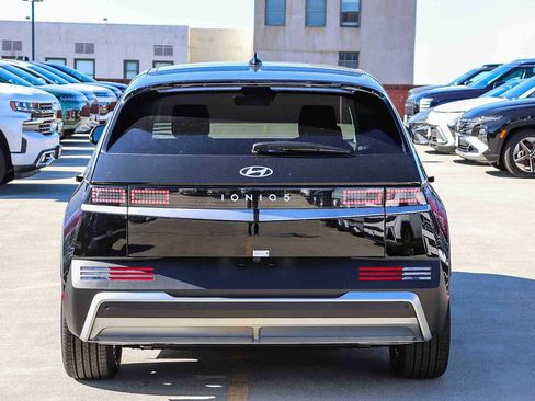 New 2026 Hyundai Ioniq 5 SEL image 7