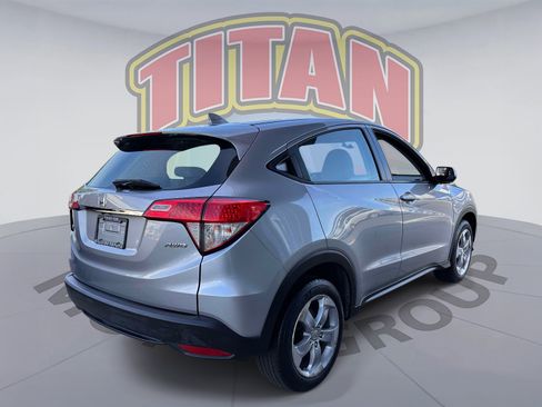 Used 2019 Honda HR-V LX image 2