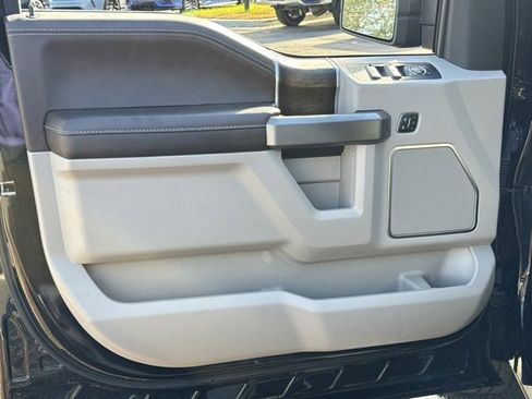 Used 2020 Ford F150 Limited w/ Trailer Tow Package image 17