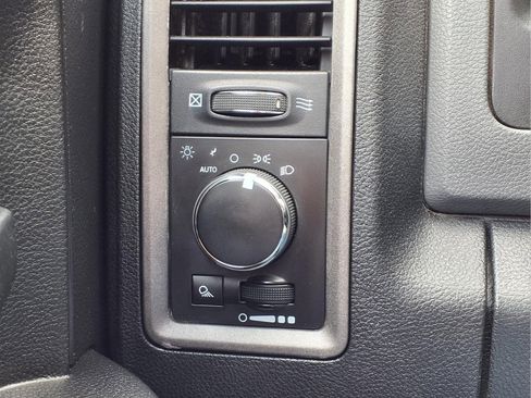 Used 2016 RAM 1500 Tradesman w/ Popular Equipment Group AWD/4WD image 23