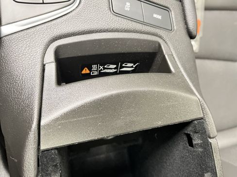 Certified 2025 Cadillac XT5 Premium Luxury image 27