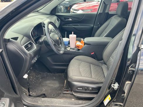 Used 2018 Chevrolet Equinox LT w/ Sun & Infotainment Package FWD image 4