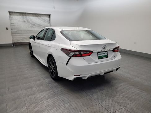 Used 2023 Toyota Camry SE FWD image 5