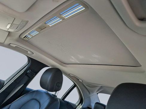 Used 2019 Mercedes-Benz C 300 Sedan w/ Premium Package image 17