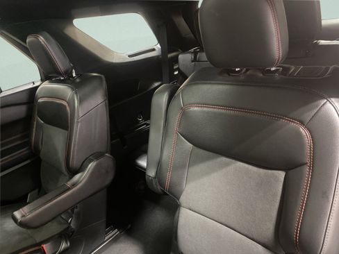 Used 2022 Ford Explorer ST-Line w/ Class IV Trailer Tow Package image 12