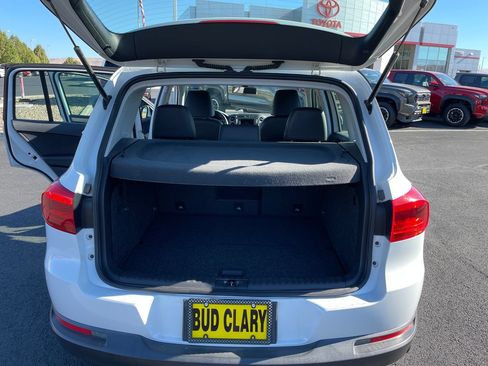 Used 2017 Volkswagen Tiguan S AWD/4WD image 10
