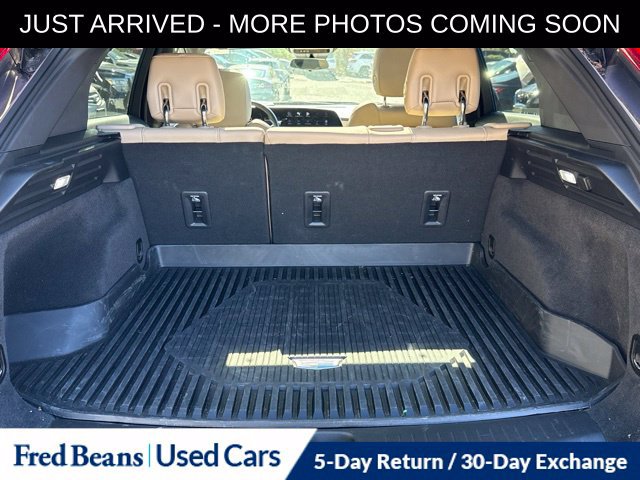 Used 2024 Cadillac XT4 Luxury w/ Cold Weather Package AWD/4WD image 8