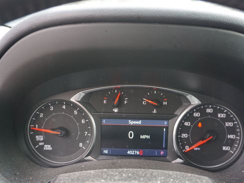 Used 2022 GMC Terrain SLT image 9