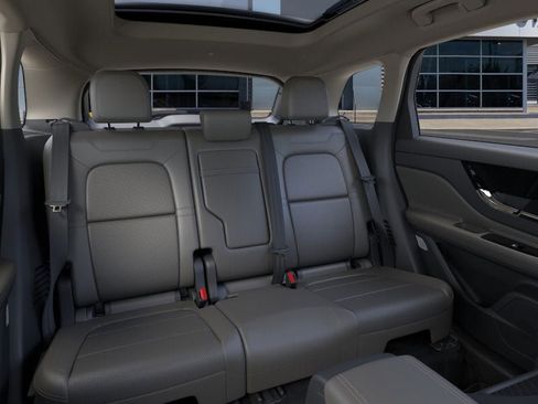 New 2026 Lincoln Corsair Premiere image 11