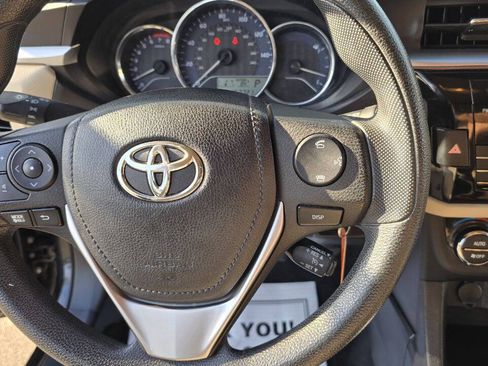 Used 2015 Toyota Corolla LE FWD image 21