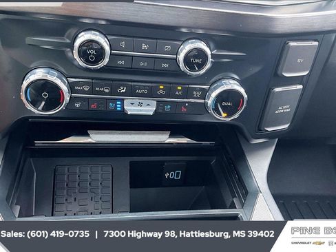 Used 2023 Ford F250 Lariat w/ Lariat Ultimate Package AWD/4WD image 24