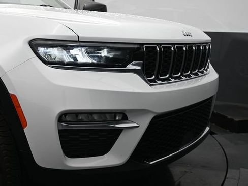 Used 2022 Jeep Grand Cherokee Limited AWD/4WD image 34