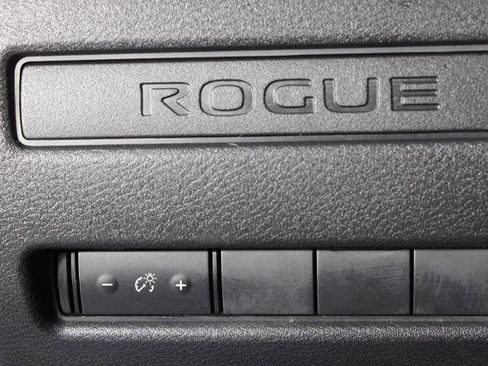 Certified 2021 Nissan Rogue S image 22
