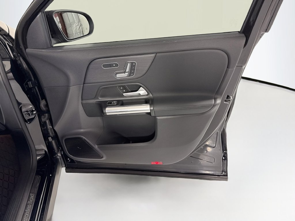 Used 2026 Mercedes-Benz GLA 250 image 25