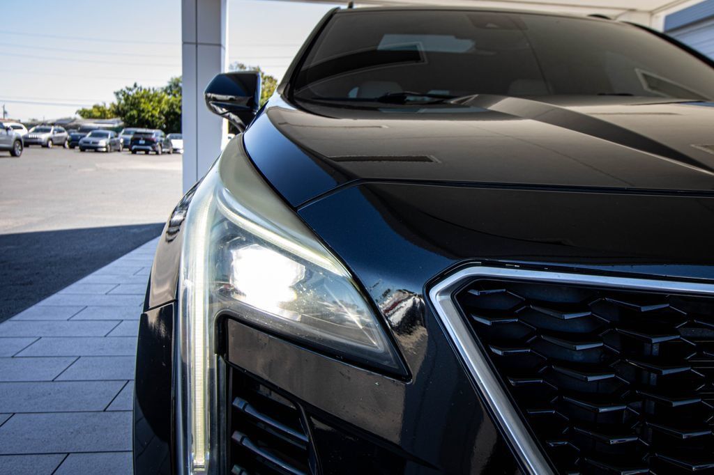 Used 2020 Cadillac XT4 Sport AWD/4WD image 6