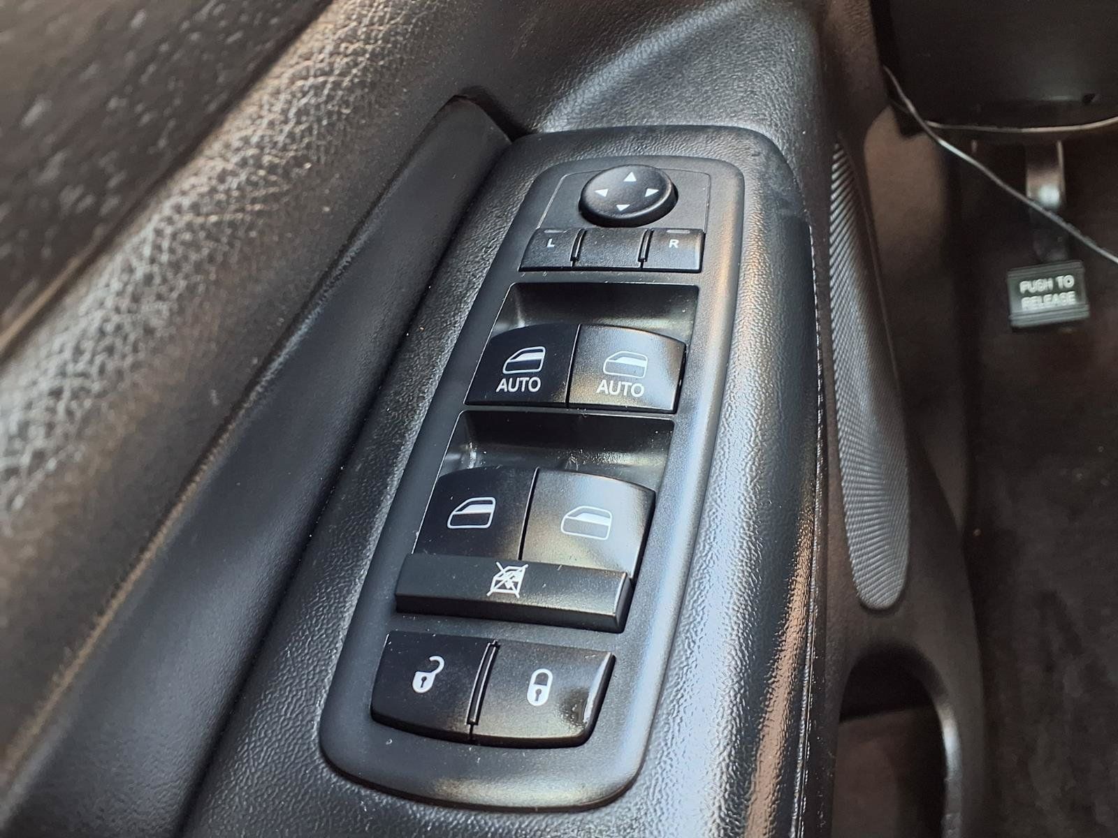 Used 2017 Jeep Grand Cherokee Laredo w/ Quick Order Package 2BE RWD image 10