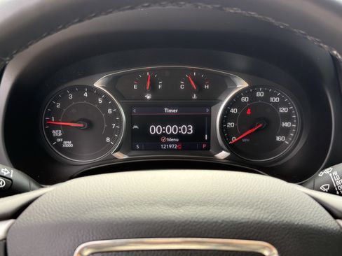 Used 2023 GMC Terrain SLT w/ Elevation Edition image 16